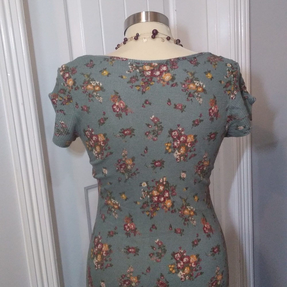 SO Women's dress - Picture 3 of 8